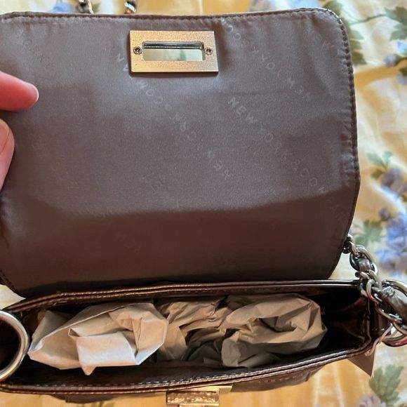 New - New York & Company Patent Gold/Bronze Crossbody with Chain Strap - Picture 4 of 6